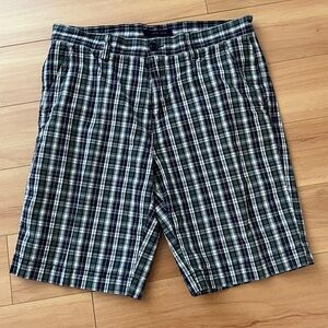 Tommy Hilfiger Men’s Tartan Plaid Cargo Shorts, Size 34